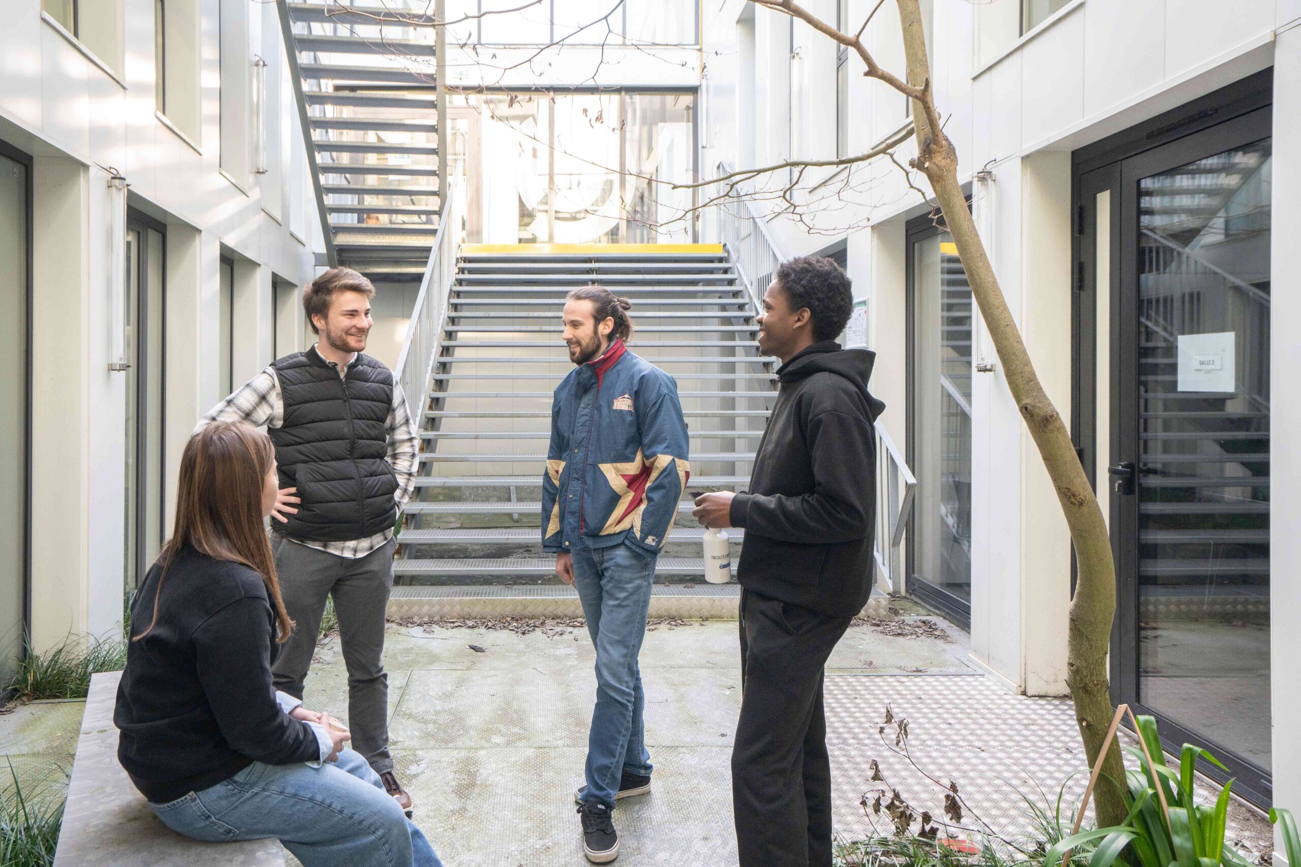 Faculte Des Metiers Campus Lorient Patio Etudiant