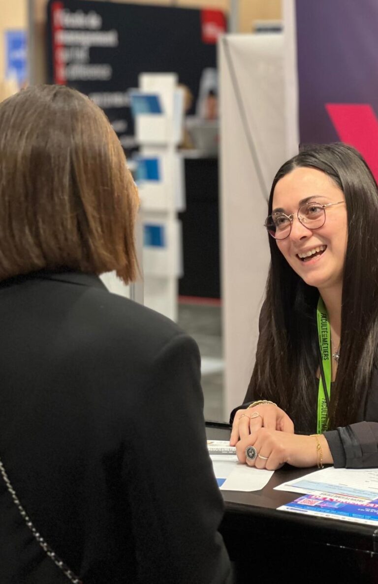 Conseillere sur salon d'orientation