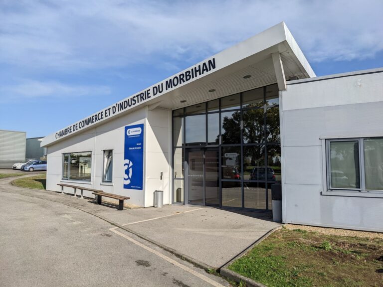Campus Vannes Bâtiment Faculte Metiers