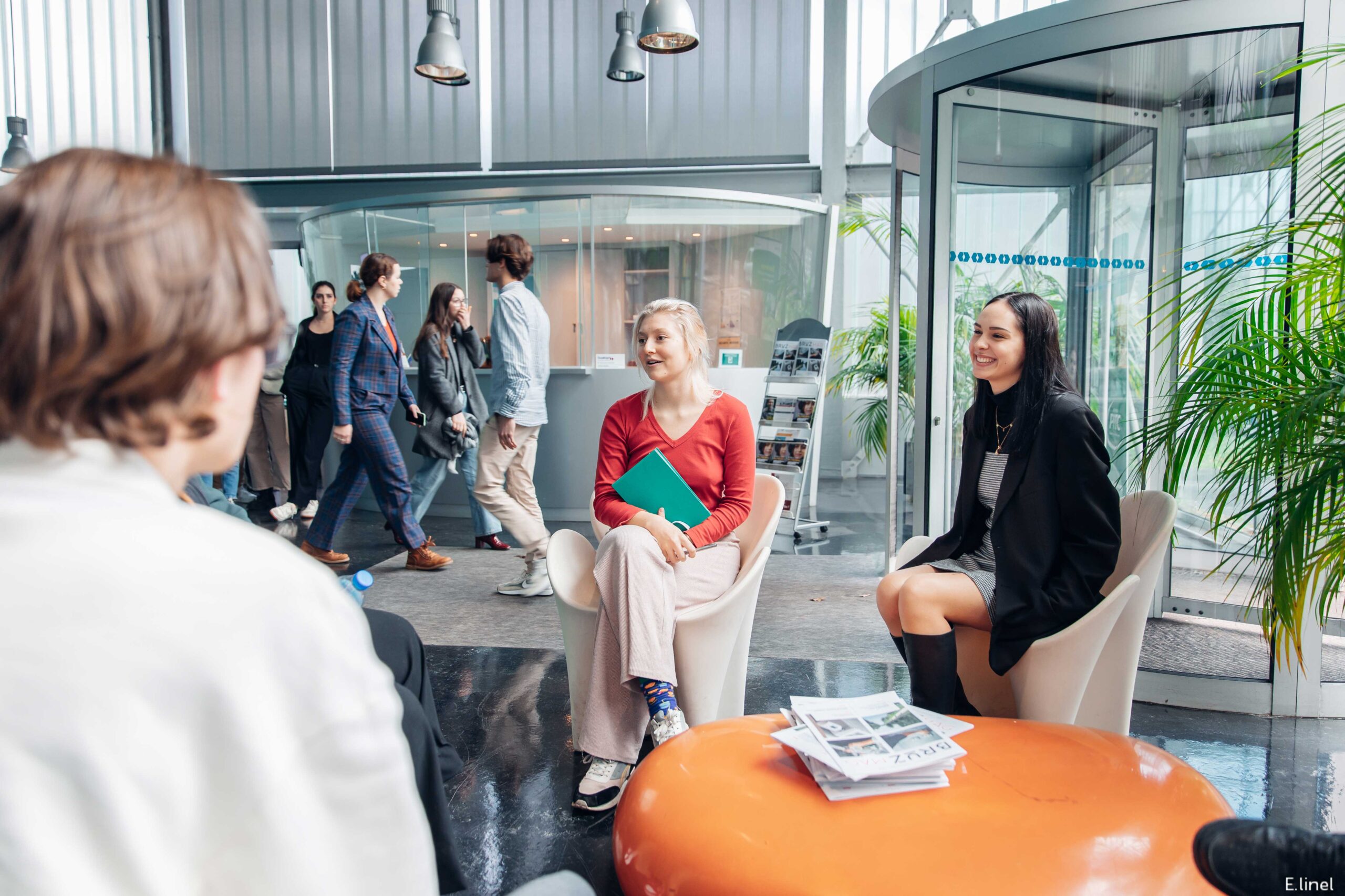 Deux Apprenantes Hall FDM FAQ
